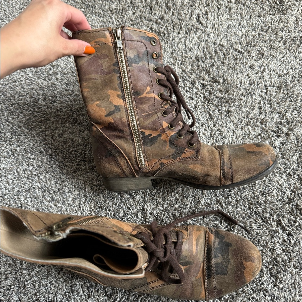Steve Madden camo boots
